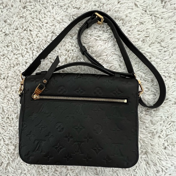 LOUIS VUITTON
Empreinte Pochette Metis Black - Picture 2 of 14
